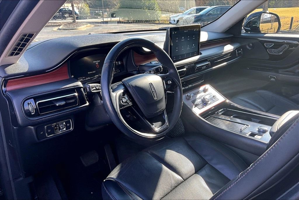Certified 2022 Lincoln Aviator Reserve w/ Equipment Group 201A image 14