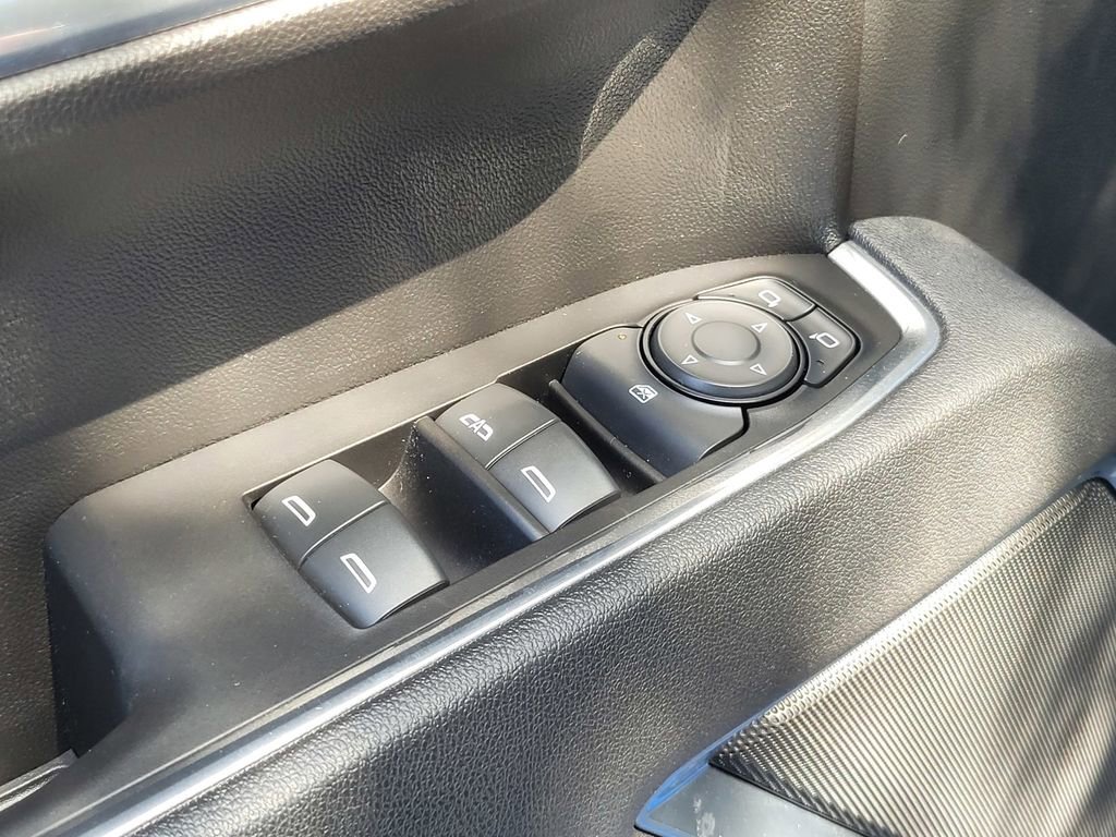 Used 2025 Chevrolet Silverado 1500 LT AWD/4WD image 16