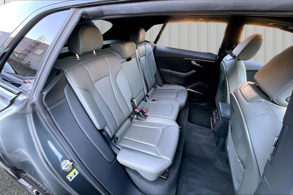 Used 2020 Audi Q8 Premium Plus AWD/4WD image 25