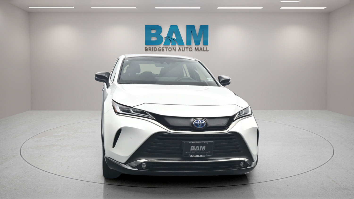 Used 2023 Toyota Venza Nightshade AWD/4WD image 2