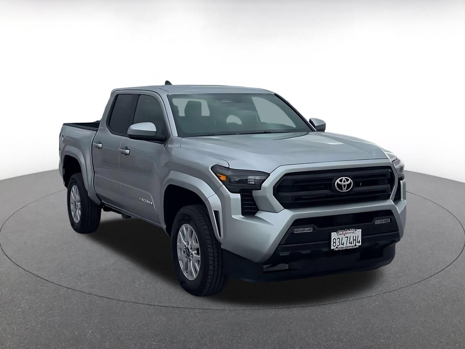 Used 2026 Toyota Tacoma SR5 RWD image 3