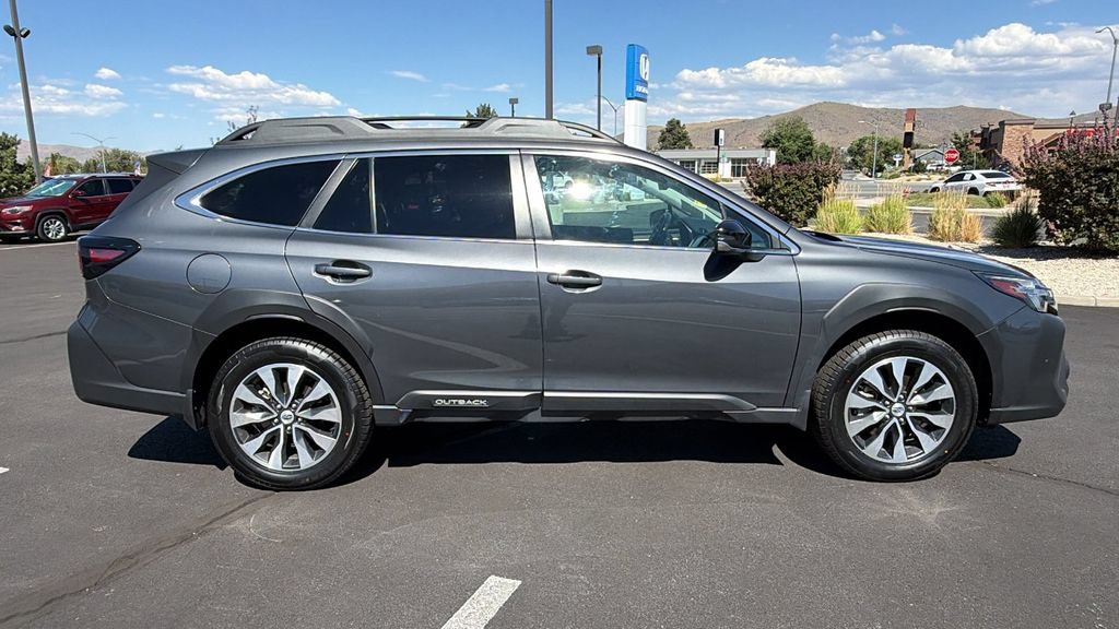 Used 2024 Subaru Outback Limited w/ Popular Package #2 AWD/4WD image 2