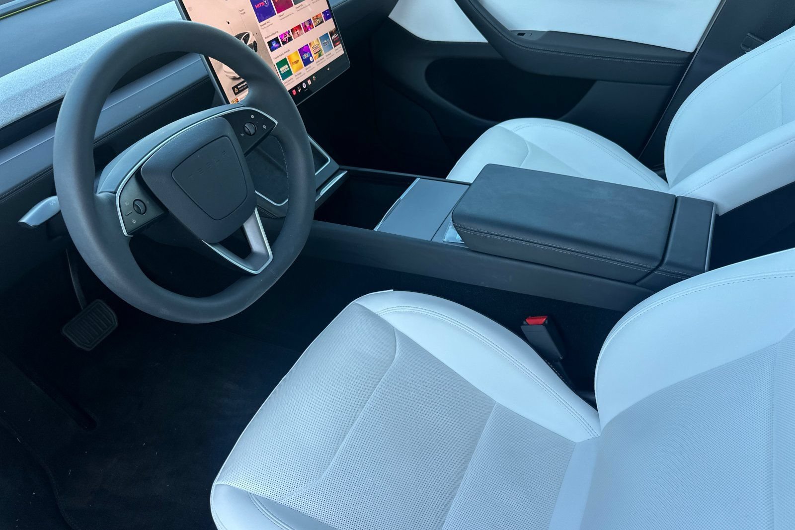 Used 2026 Tesla Model Y Long Range AWD/4WD image 10