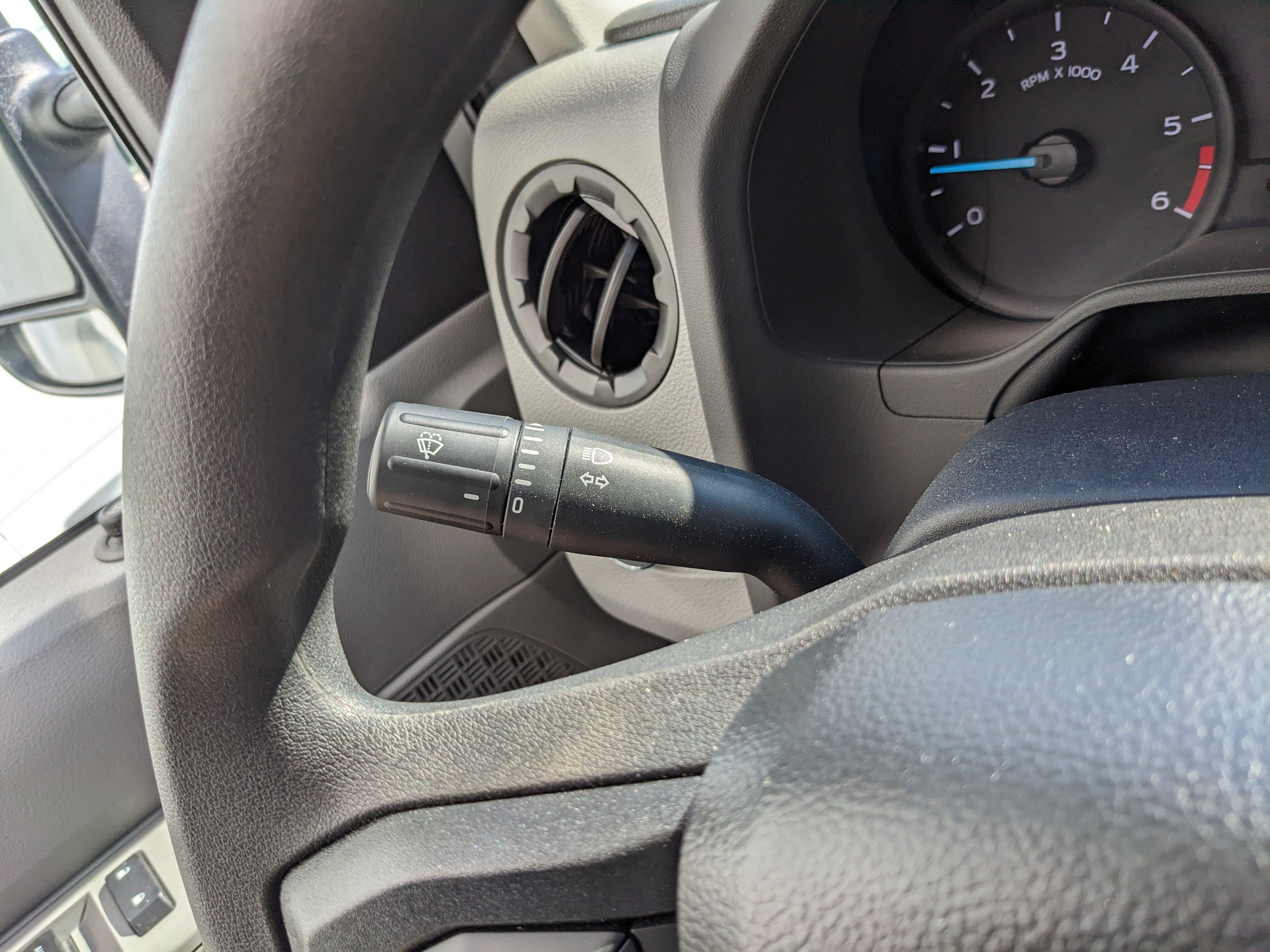 New 2025 Ford E-350 and Econoline 350 Super Duty w/ Power Equipment Group image 28