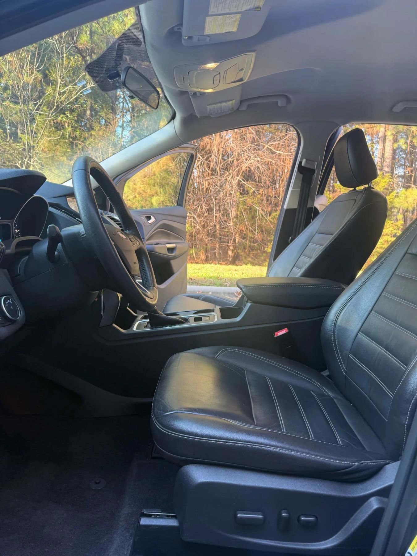 Used 2018 Ford Escape SEL image 10