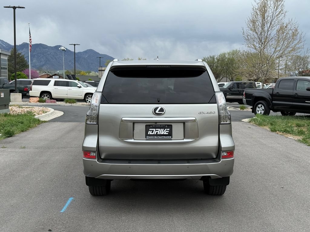 Used 2020 Lexus GX 460 Premium w/ Premium Package AWD/4WD image 11