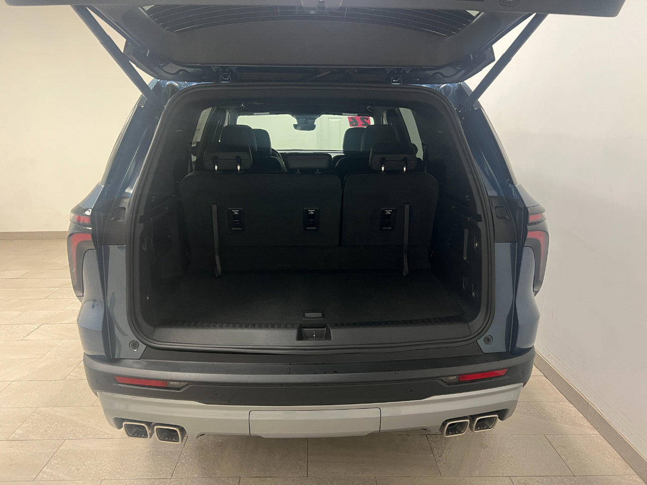 New 2026 Chevrolet Traverse Z71 w/ Enhanced Driving Package image 18