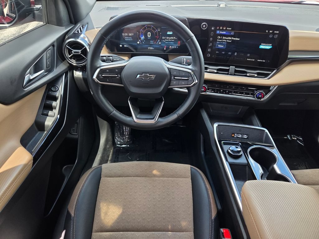 Used 2025 Chevrolet Equinox ACTIV FWD image 8