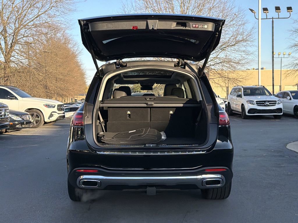 New 2026 Mercedes-Benz GLS 450 4MATIC image 16