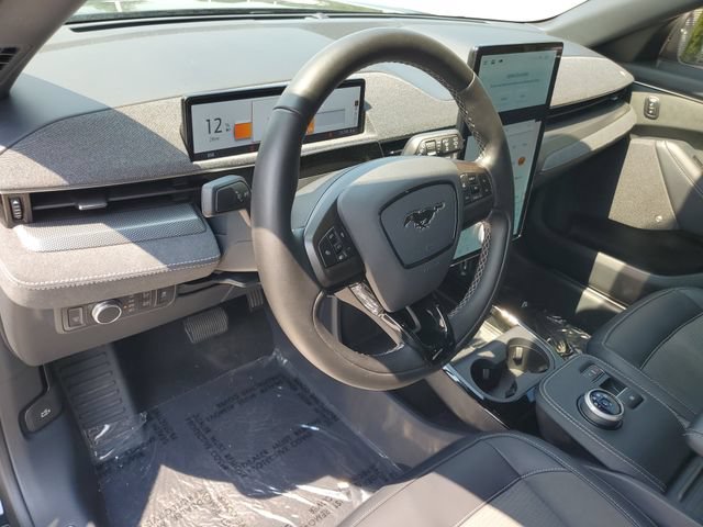 Used 2022 Ford Mustang Mach-E GT w/ GT Performance Edition AWD/4WD image 18