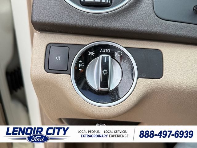 Used 2012 Mercedes-Benz C 300 4MATIC Sedan image 24