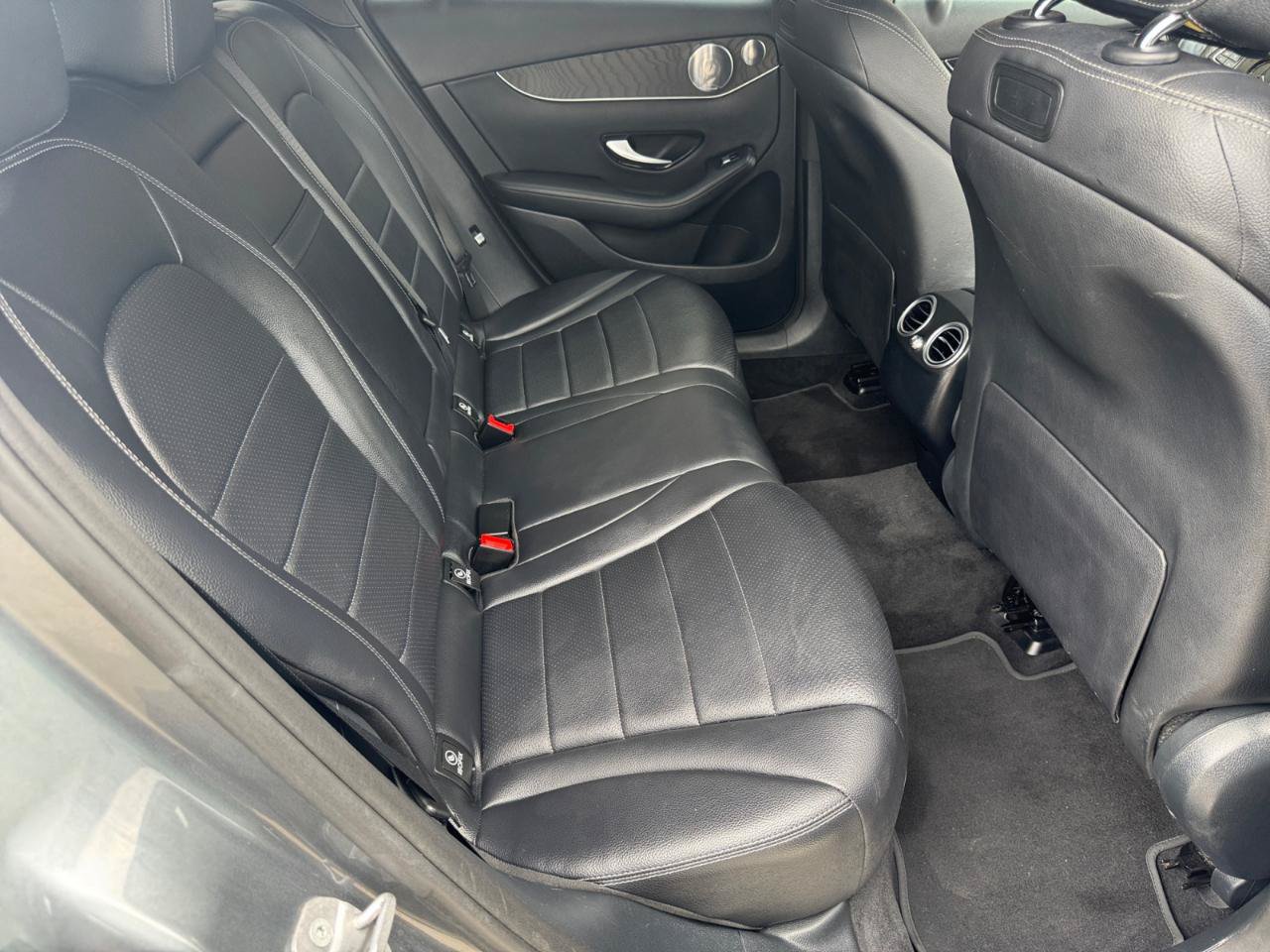 Used 2018 Mercedes-Benz GLC 300 4MATIC image 14
