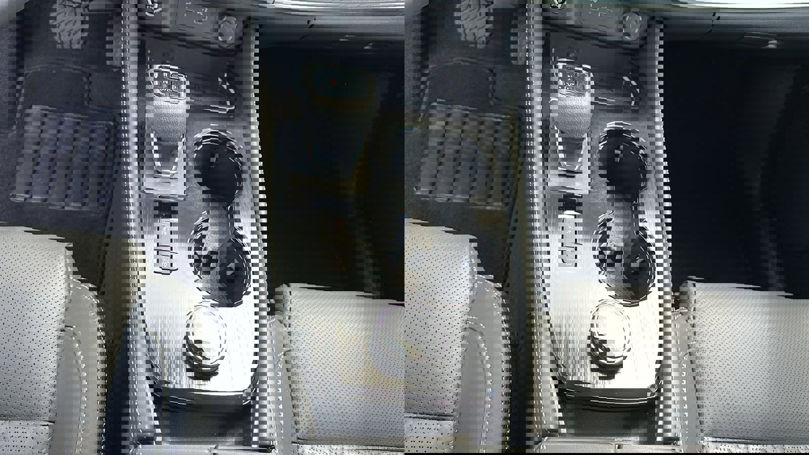 Used 2022 Nissan Rogue Platinum w/ Head-Up Display Package image 23