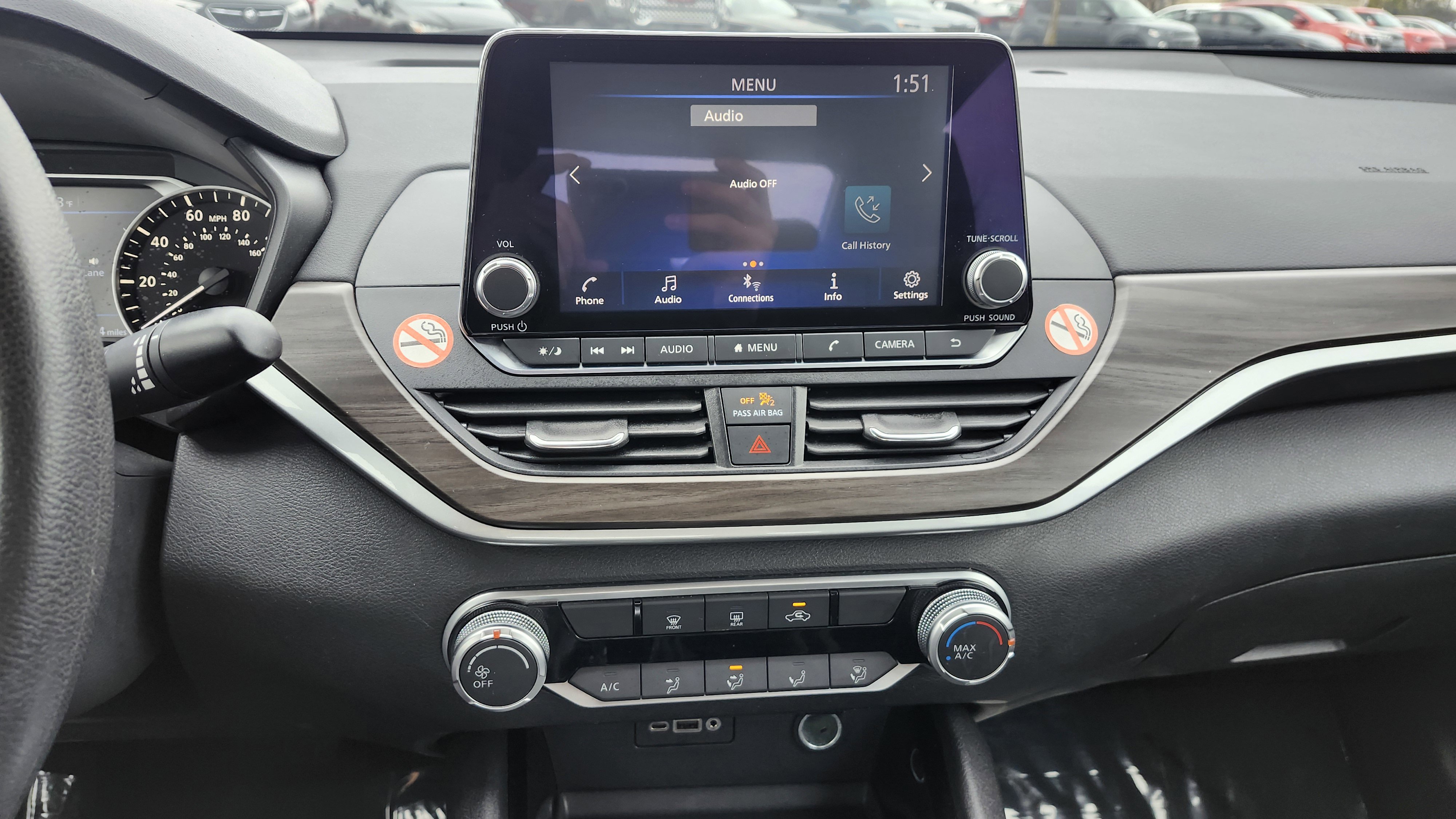 Used 2024 Nissan Altima 2.5 SV image 30