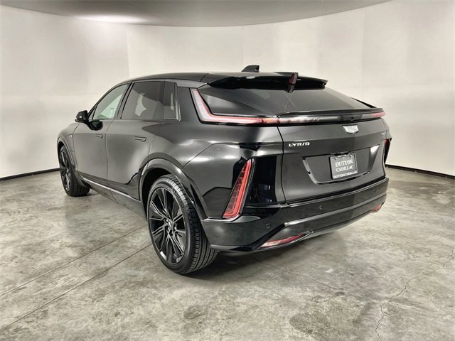 Used 2024 Cadillac Lyriq Sport image 6