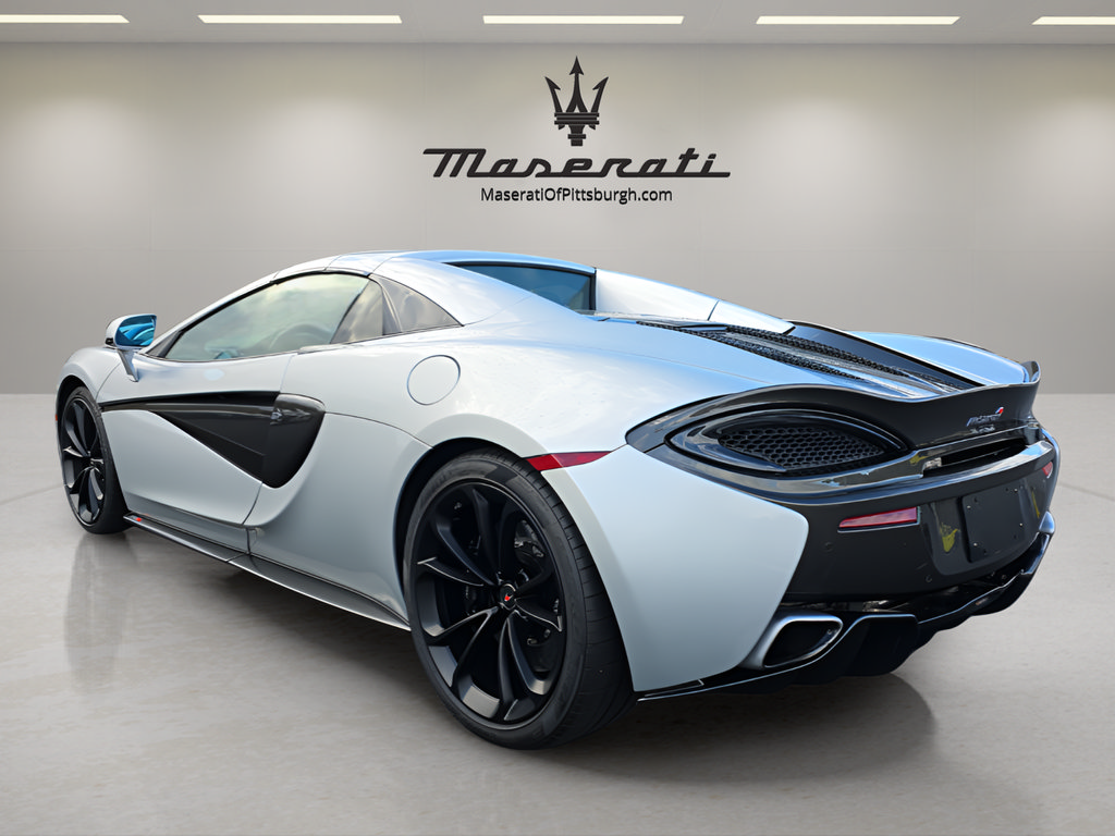 Used 2018 McLaren 570S Spider RWD image 3