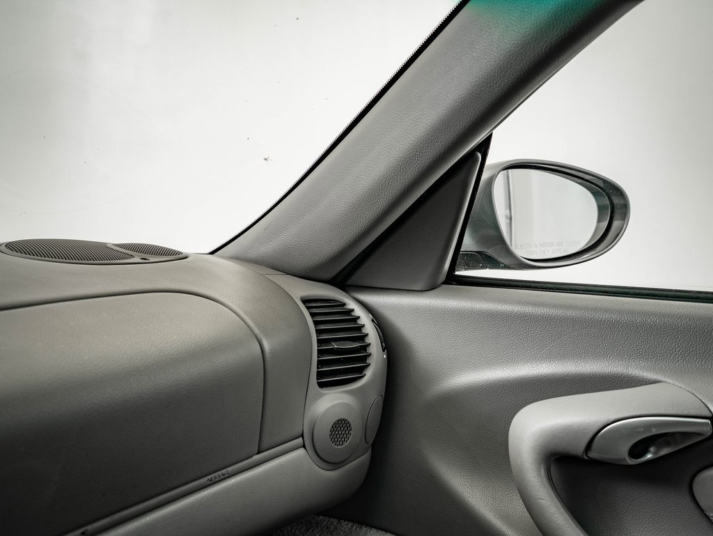 Used 2001 Porsche 911 Carrera image 38