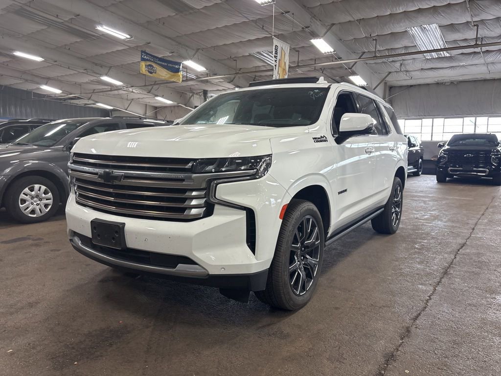 Used 2023 Chevrolet Tahoe High Country image 3