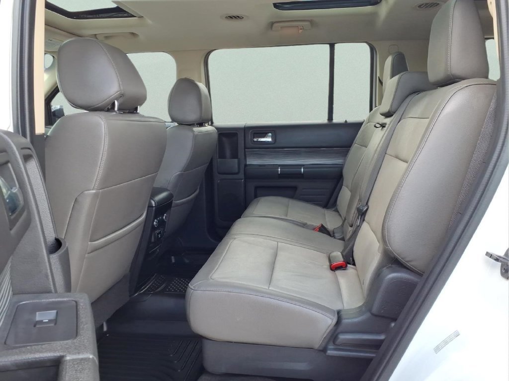 Used 2016 Ford Flex Limited w/ Equipment Group 303A AWD/4WD image 16