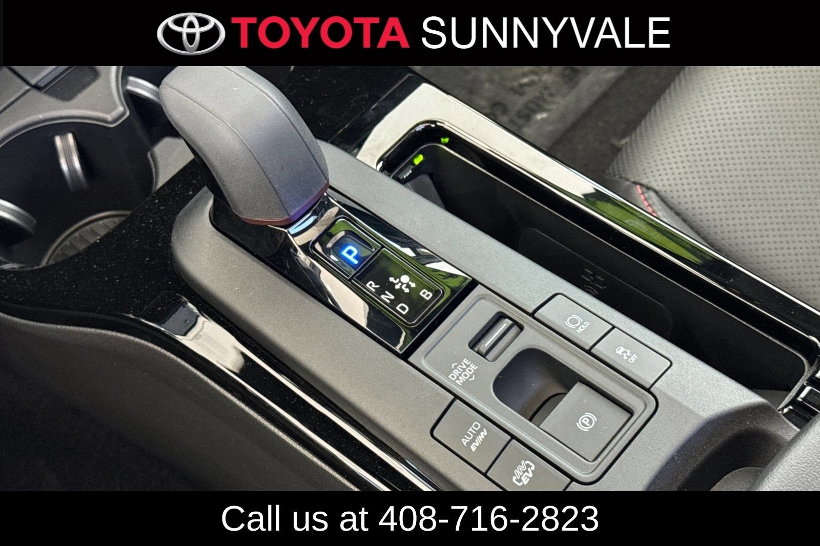 Used 2026 Toyota Prius Plug-In Hybrid FWD image 25