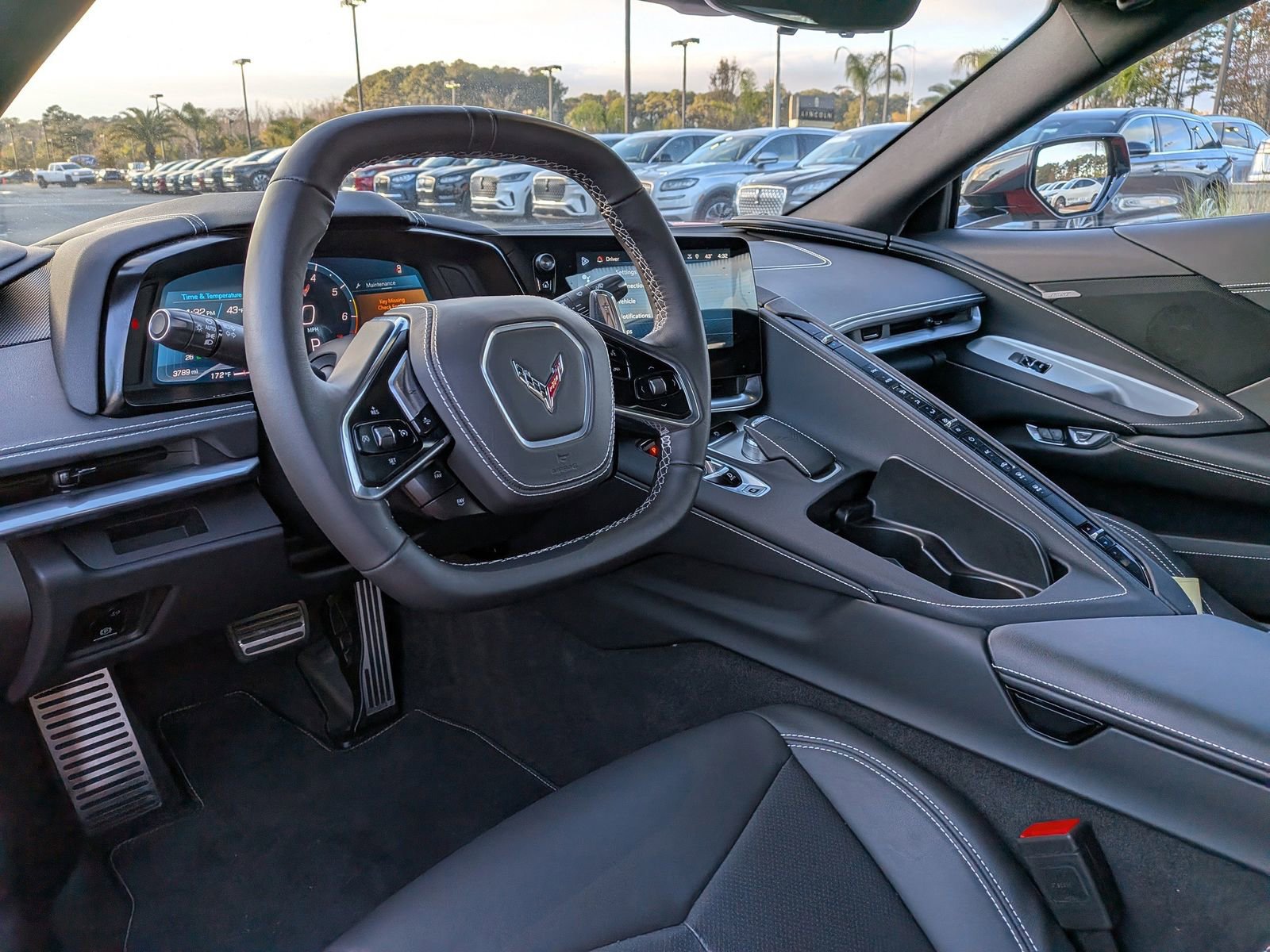 Used 2025 Chevrolet Corvette Stingray Coupe w/ 1LT image 15