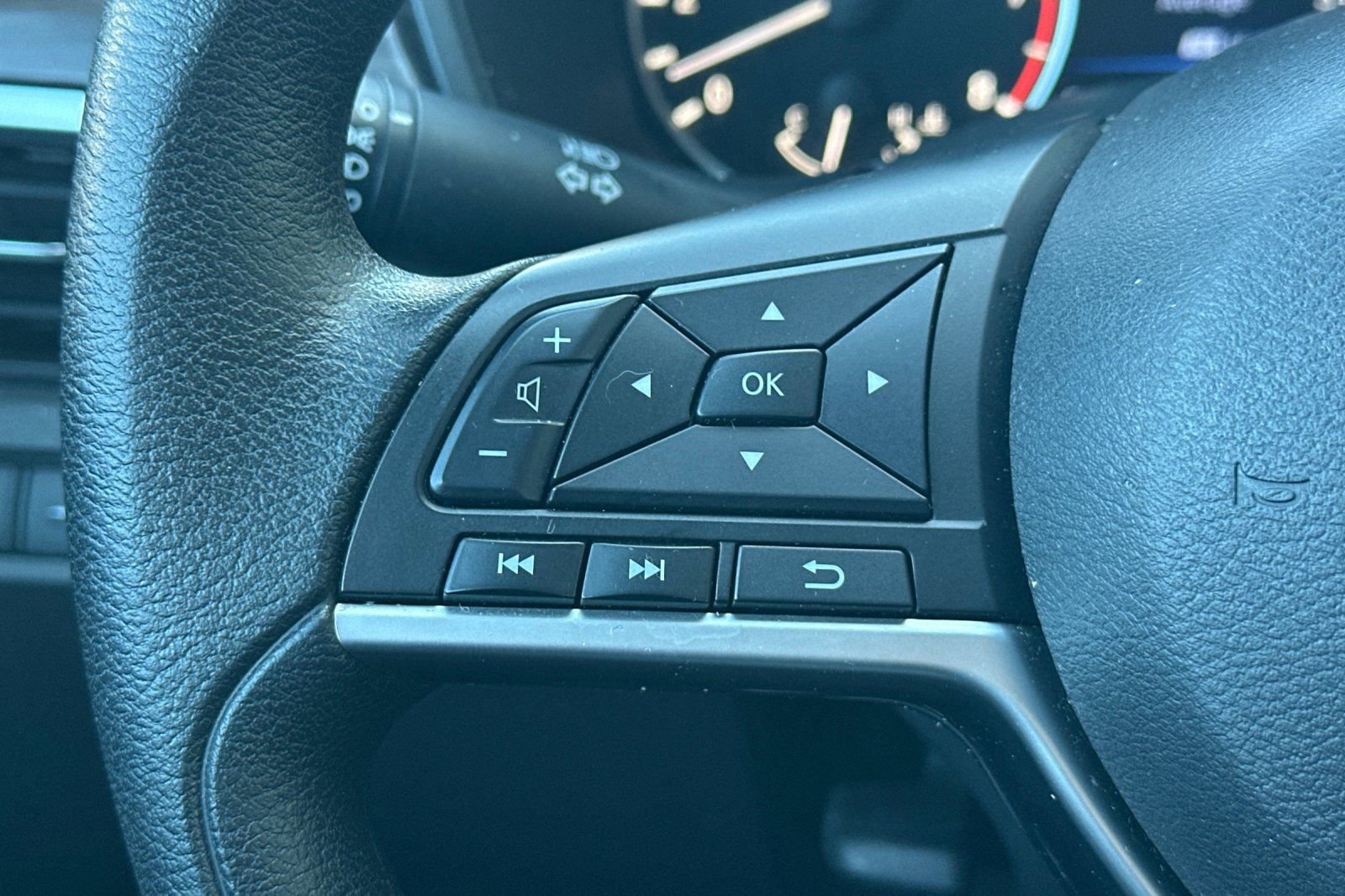 Used 2023 Nissan Altima 2.5 SV image 26