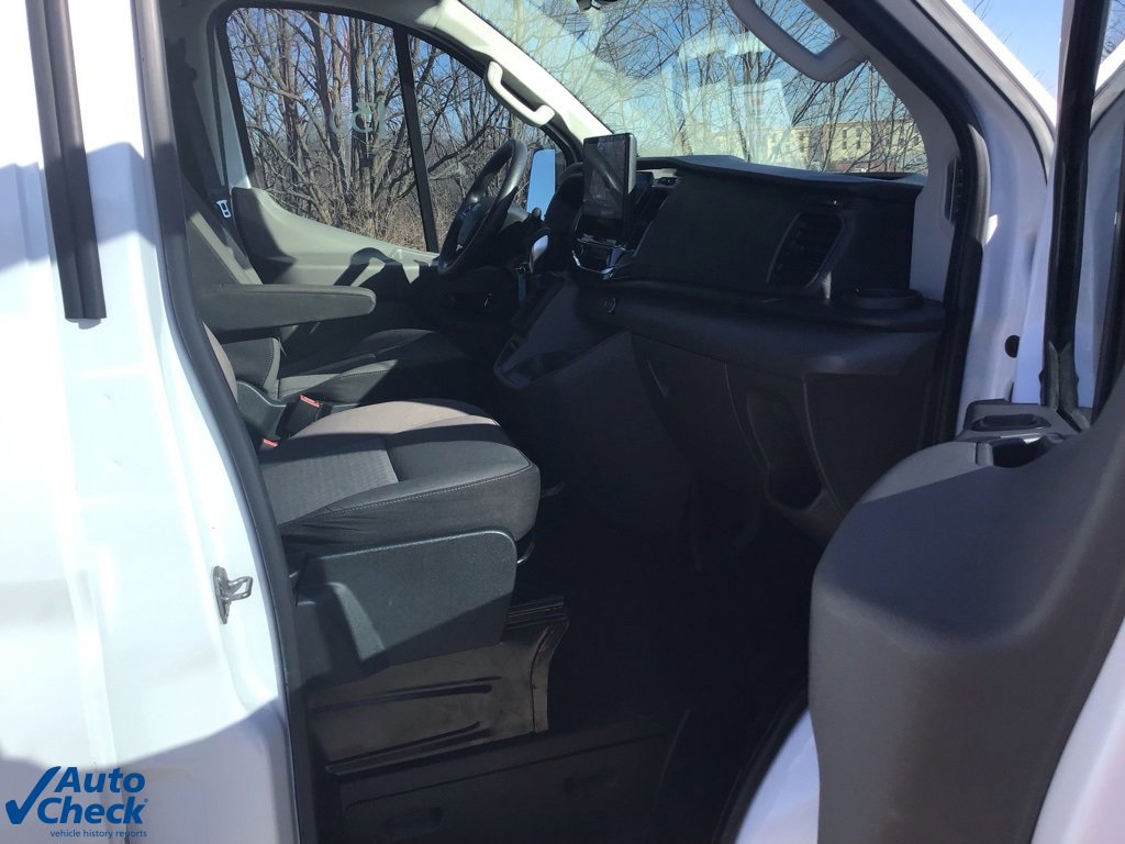 Used 2023 Ford Transit 350 XLT image 23