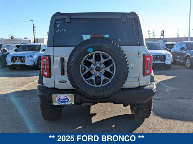 New 2025 Ford Bronco Badlands AWD/4WD image 4