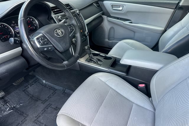 Certified 2017 Toyota Camry SE FWD image 12