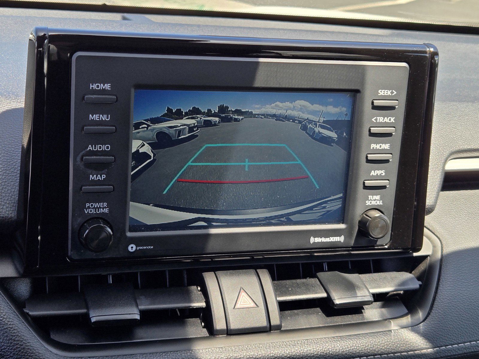 Used 2022 Toyota RAV4 LE FWD image 17