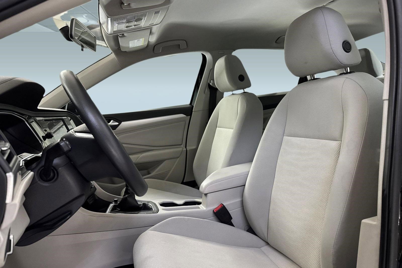 Used 2021 Volkswagen Jetta S w/ Driver Assistance Package image 5