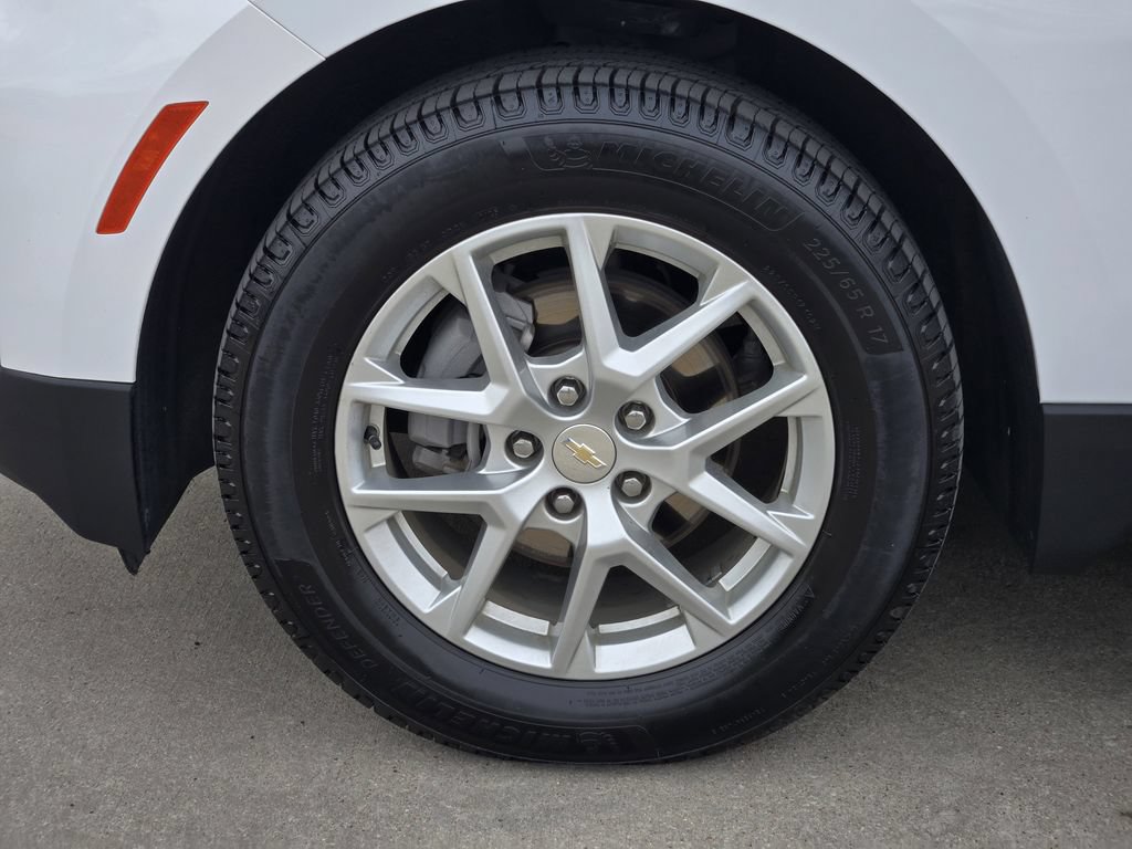 Used 2023 Chevrolet Equinox LT FWD image 17