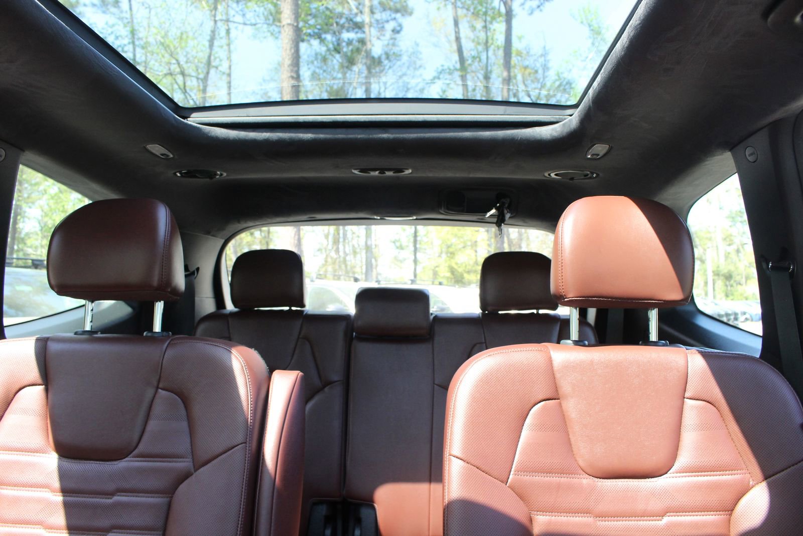 Certified 2024 Kia Telluride SX Prestige w/ Towing Package image 43