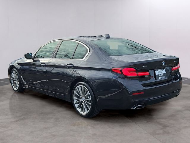 Used 2022 BMW 530i xDrive w/ Premium Package image 6