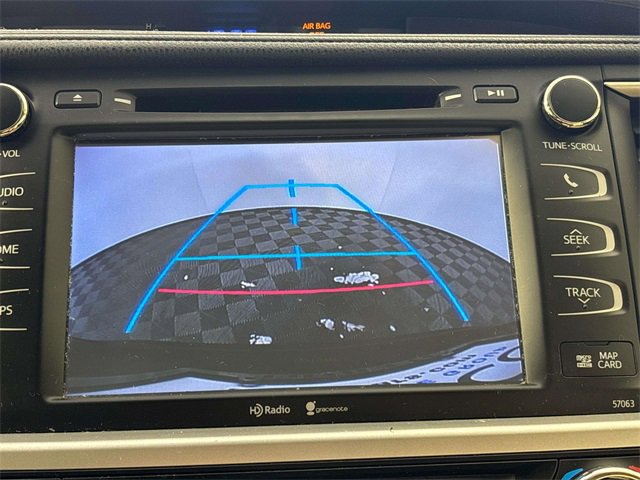 Used 2014 Toyota Highlander XLE image 32