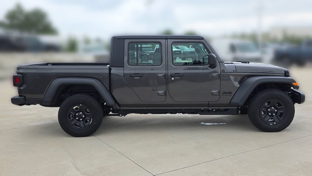 New 2026 Jeep Gladiator Sport AWD/4WD image 7