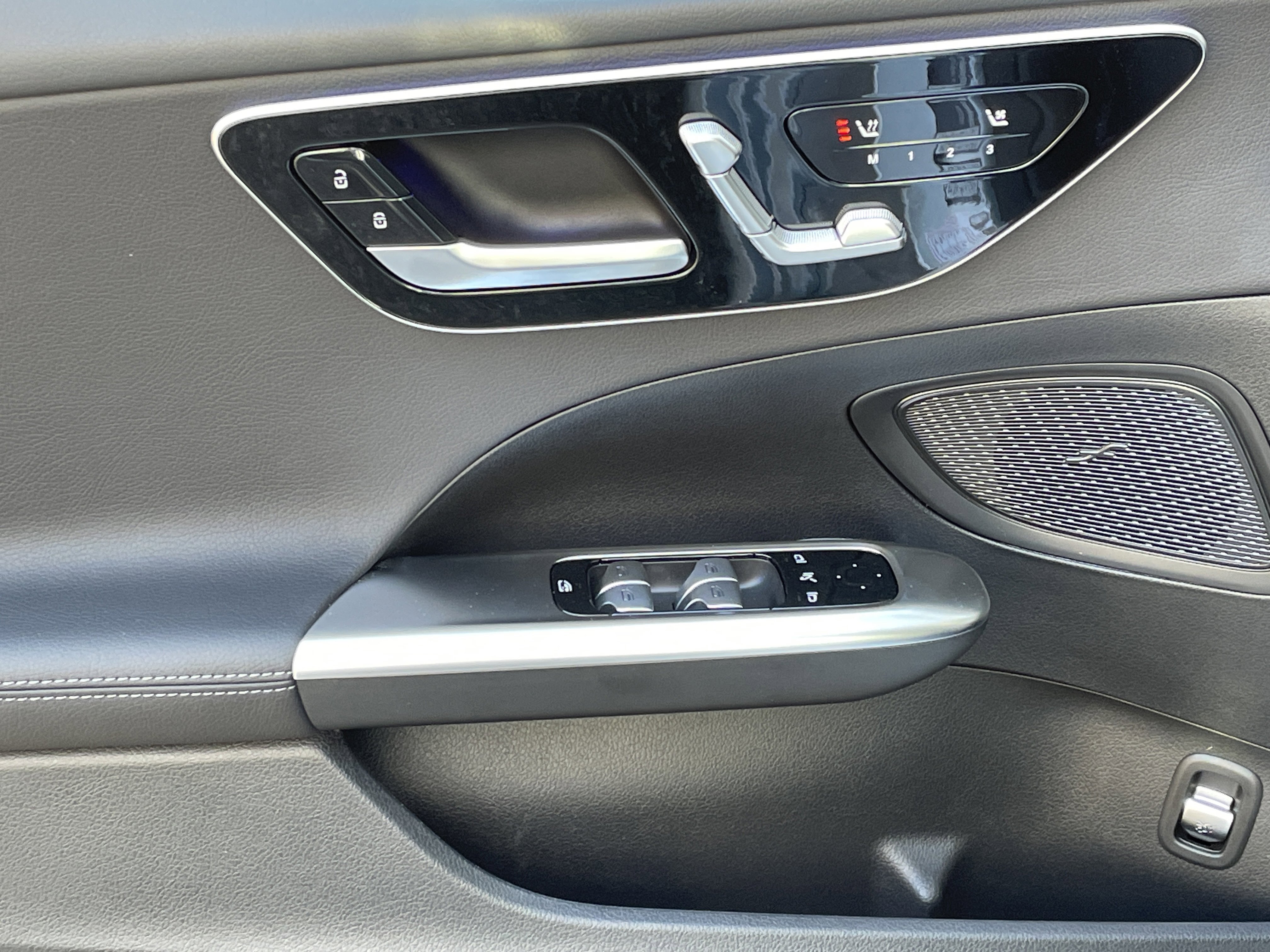 New 2026 Mercedes-Benz C 300 Sedan image 18