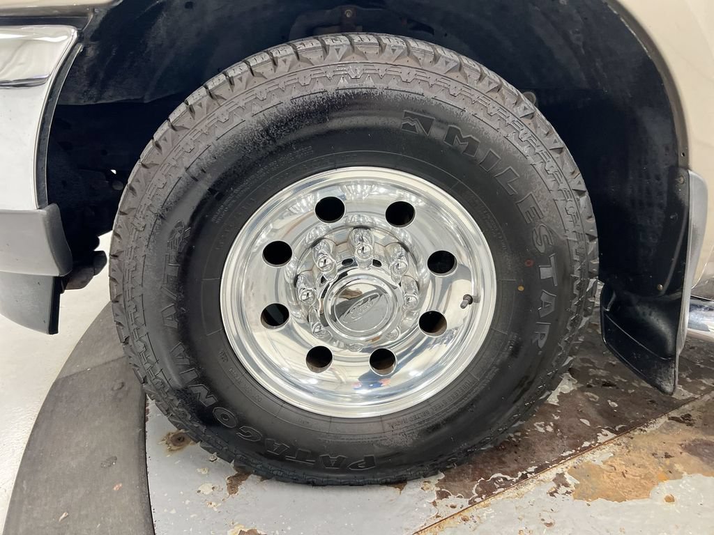 Used 2003 Ford F250 XL RWD image 25