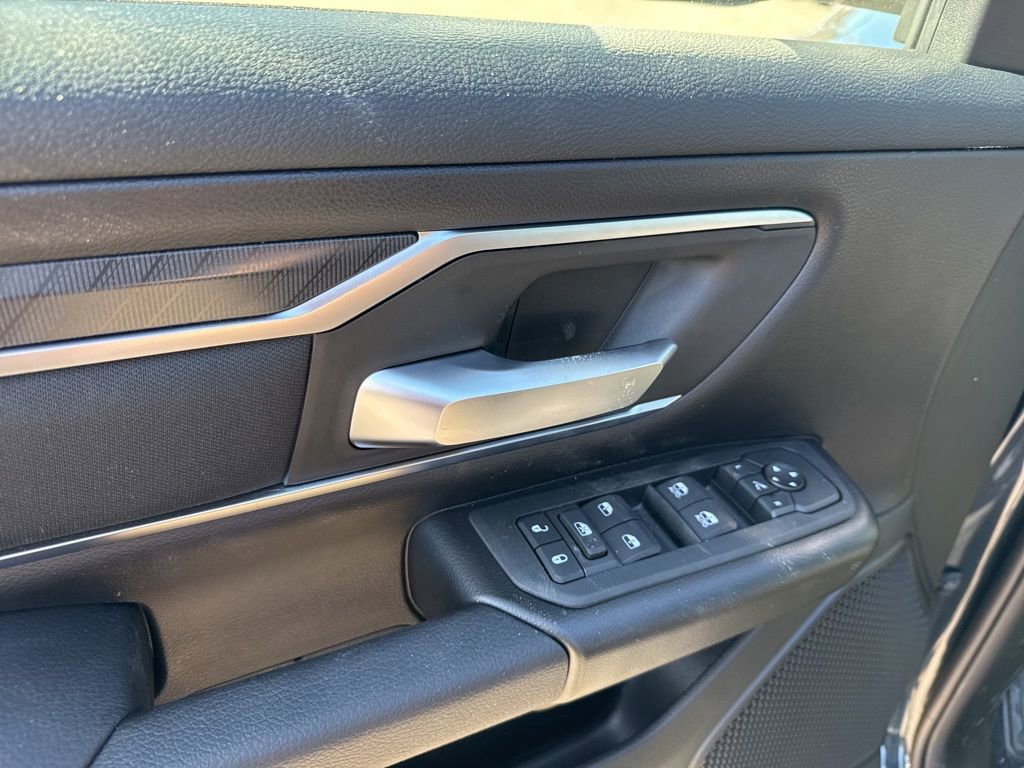New 2026 RAM 1500 4x4 Crew Cab image 21