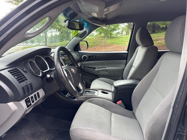 Used 2012 Toyota Tacoma PreRunner w/ SR5 Pkg RWD image 11