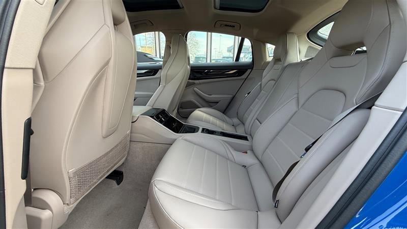 Used 2025 Porsche Panamera 4 image 19