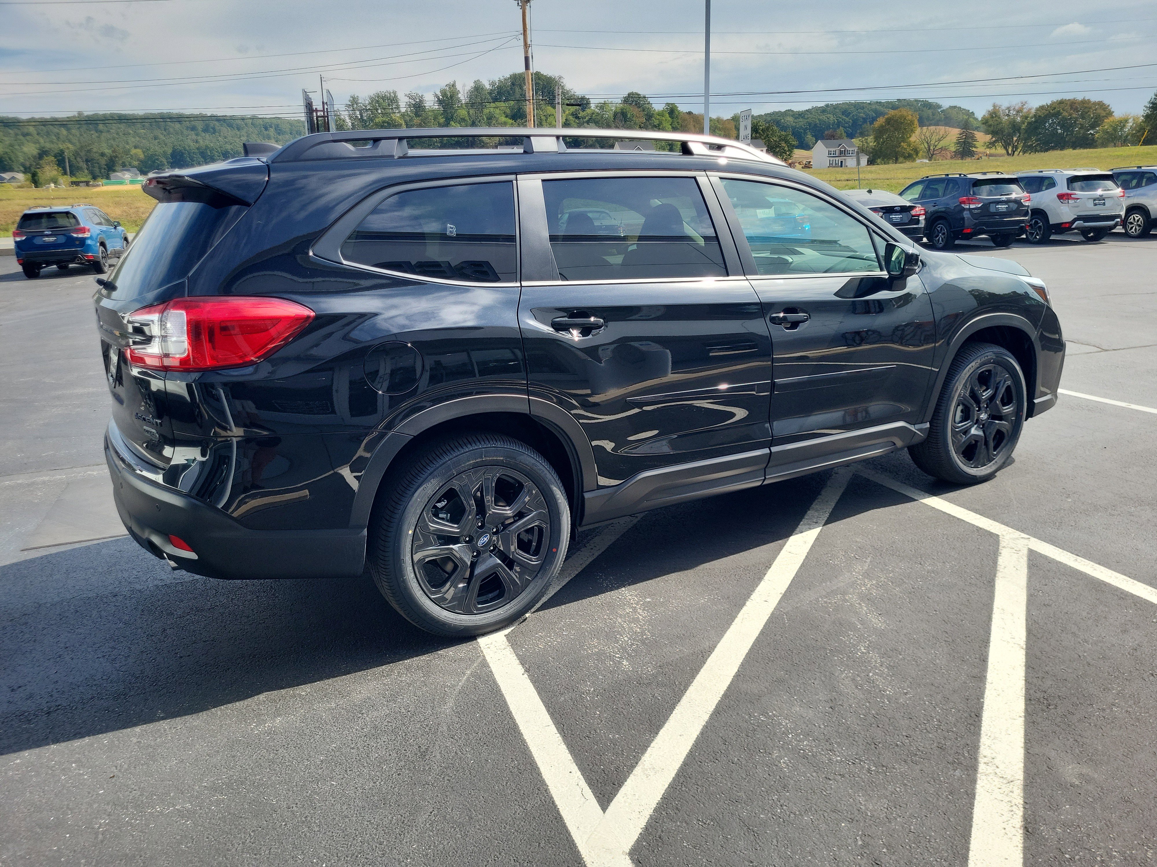 New 2025 Subaru Ascent Bronze Edition image 4