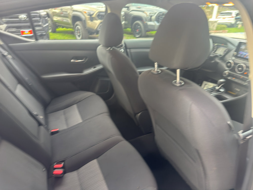 Used 2022 Nissan Sentra SV image 11