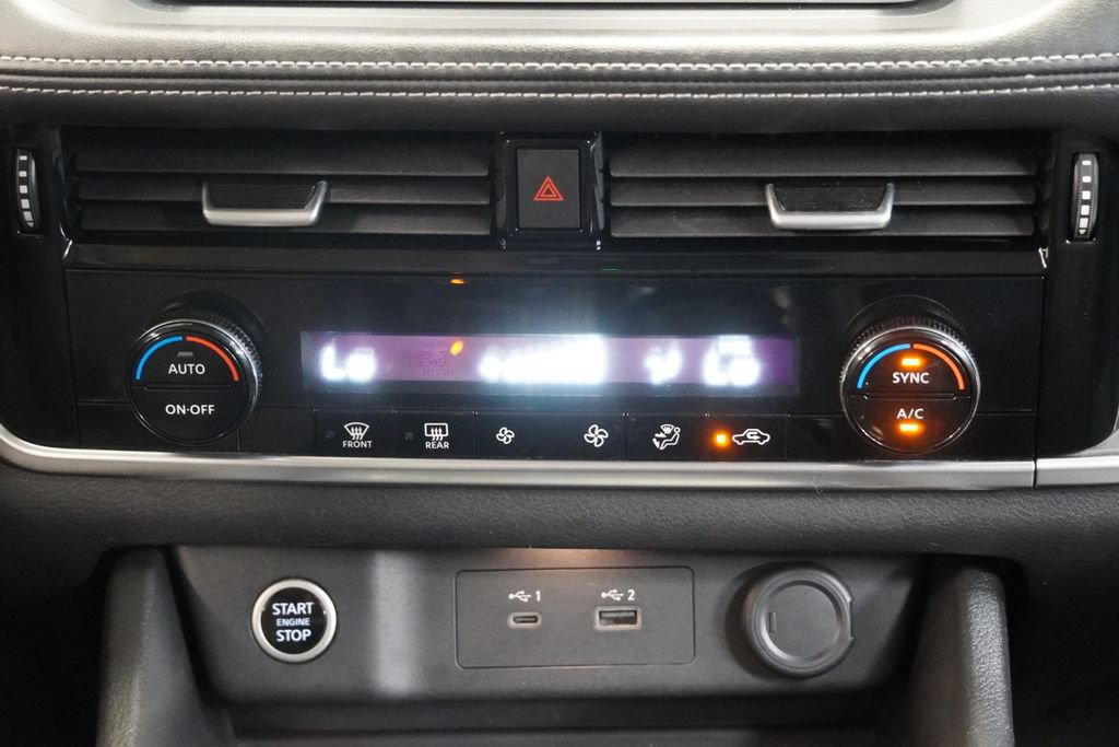 Used 2022 Nissan Rogue SV AWD/4WD image 20