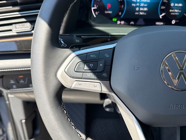 Certified 2025 Volkswagen Atlas SE image 15