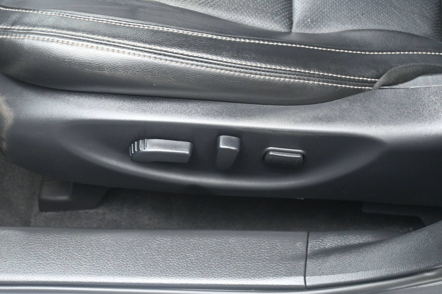 Used 2019 Nissan Maxima 3.5 SL w/ Floor Mat Group FWD image 16