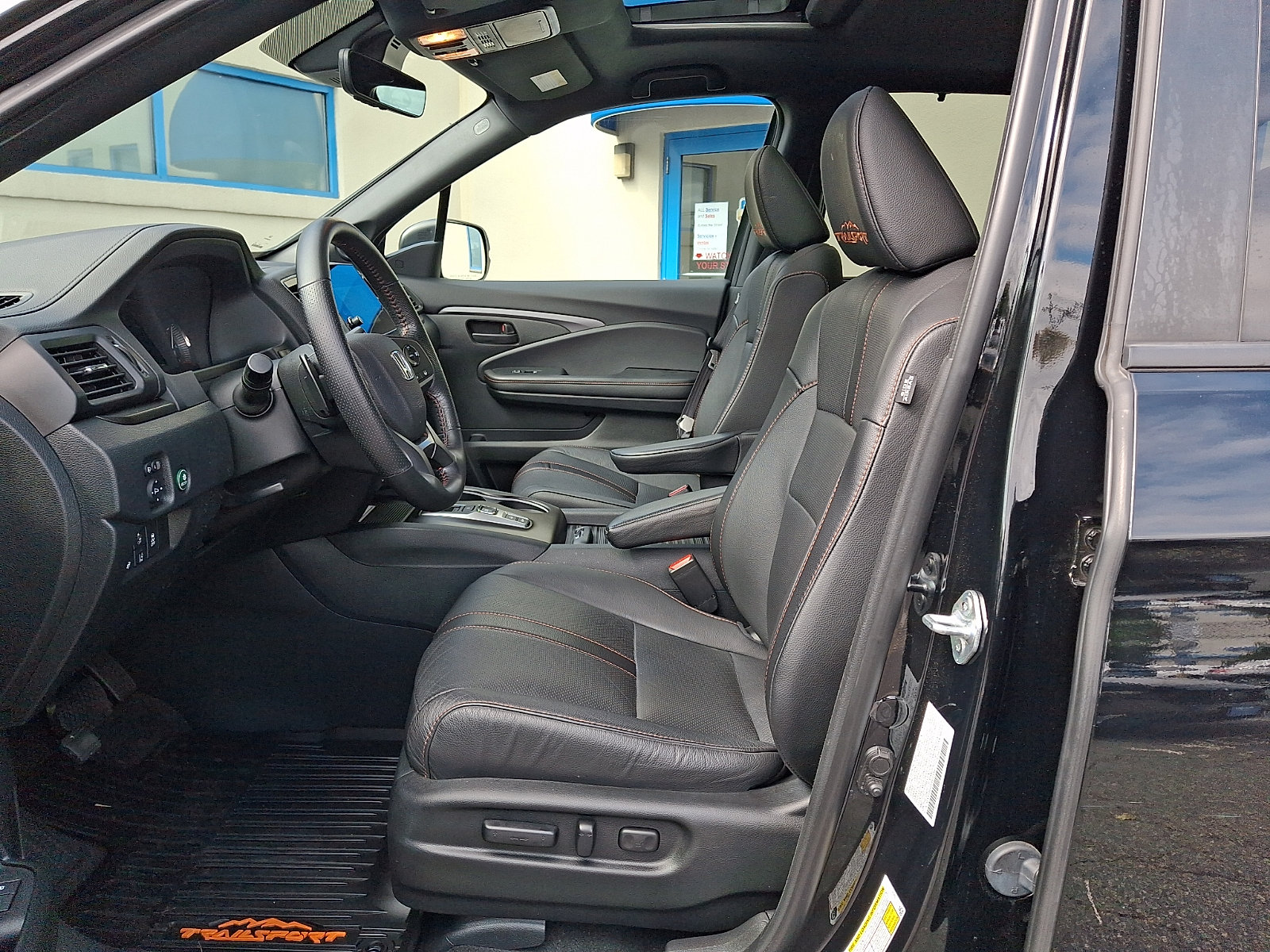 Used 2023 Honda Passport TrailSport image 13