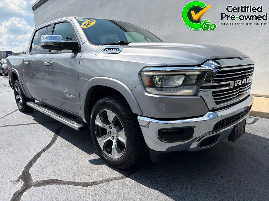 Used 2019 RAM 1500 Laramie AWD/4WD image 3