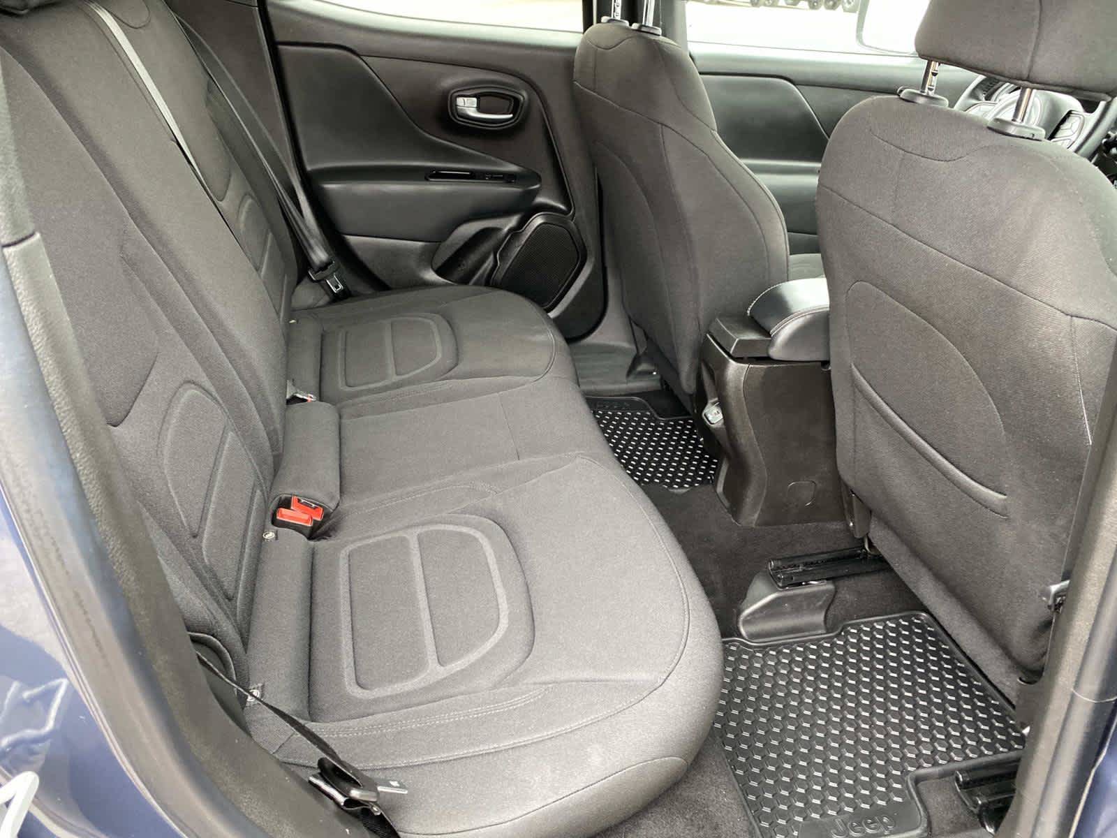 Certified 2022 Jeep Renegade Latitude AWD/4WD image 24