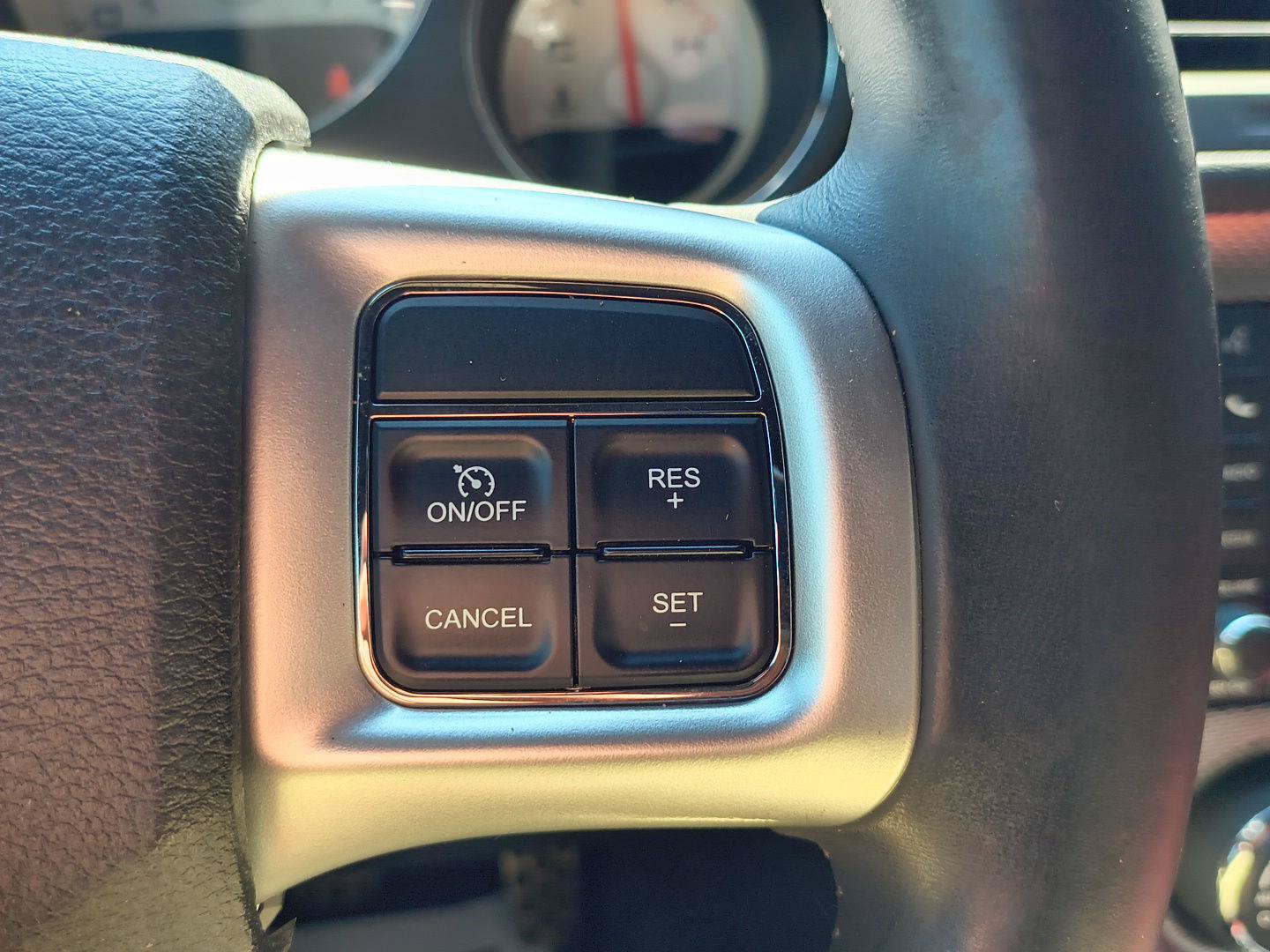 Used 2013 Dodge Challenger R/T Plus RWD image 32